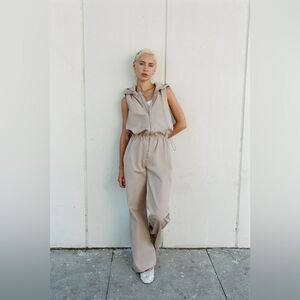 Zara Women’s Tan Cargo Jumpsuit NWT